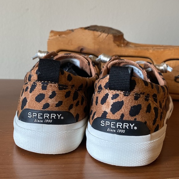 Sperry Pier Wave Leopard Print Boat Shoes - Picture 3 of 9